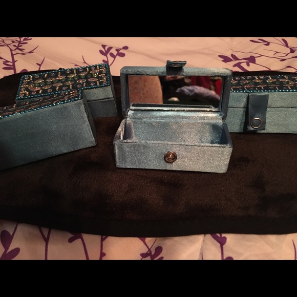 2 Bedazzled trinket boxes - Picture 8 of 9